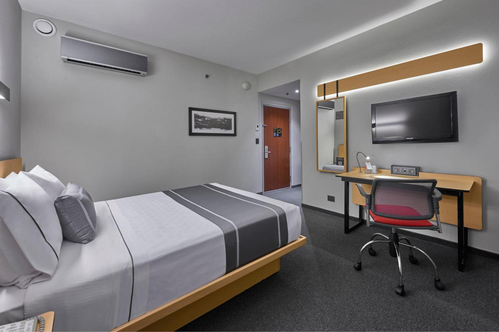 City Express Plus By Marriott Monterrey Nuevo Sur エクステリア 写真