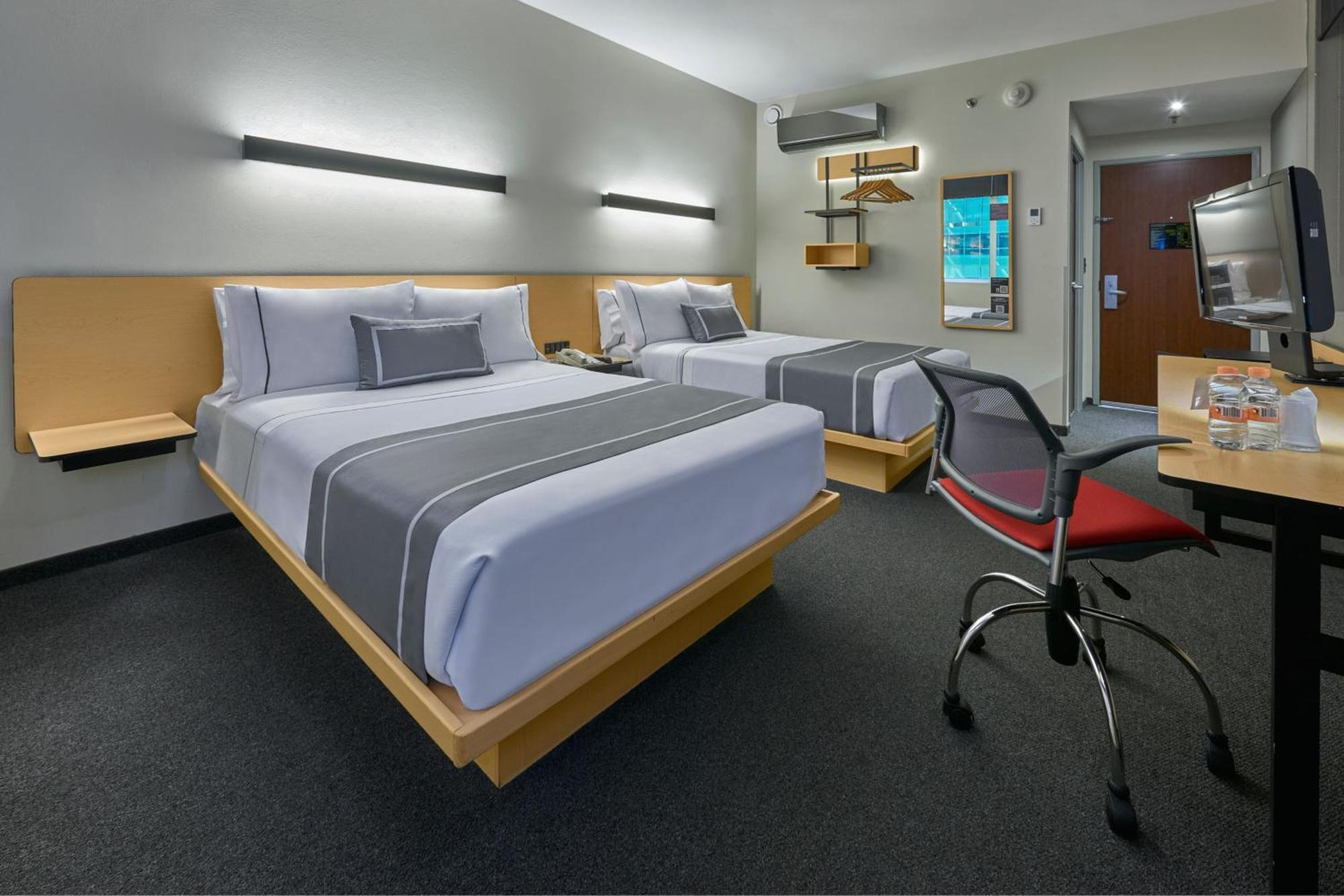 City Express Plus By Marriott Monterrey Nuevo Sur エクステリア 写真